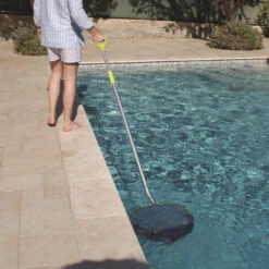 Manche Télescopique Avec Poignée Ergonomique X Pro Kerlis - 2,40 M -Piscine Magasin 14082 action4