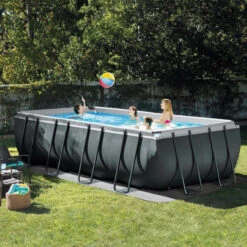 Piscine Tubulaire Intex Ultra XTR 5,49 X 2,74 X 1,32 M -Piscine Magasin 26356gn piscine tubulaire intex ultra xtr 549 274 132 ambiance 2