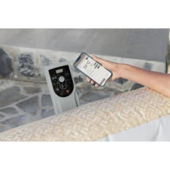 Spa Gonflable Bestway Lay-Z-Spa ROME EnergySense Airjet 7 Places 16 Spa Gonflable Bestway Lay-Z-Spa ROME EnergySense Airjet 7 Places -Piscine Magasin 6001m spa gonflable bestway lay z spa rome airjet 7 places application