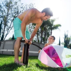 Gonfleur à Main Double Action Intex 3,3L 7 Gonfleur à Main Double Action Intex 3,3L -Piscine Magasin 68615 gonfleur double action 1 min