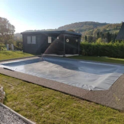 Couverture De Sécurité 4 Saisons Cov'Top - Piscine Entre 3,5 X 7 M Et 4 X 8 M - Gris 11 Couverture De Sécurité 4 Saisons Cov'Top - Piscine Entre 3,5 X 7 M Et 4 X 8 M - Gris -Piscine Magasin covt20x04mgd couverture 4 saisons cov top gris poolco 3 4